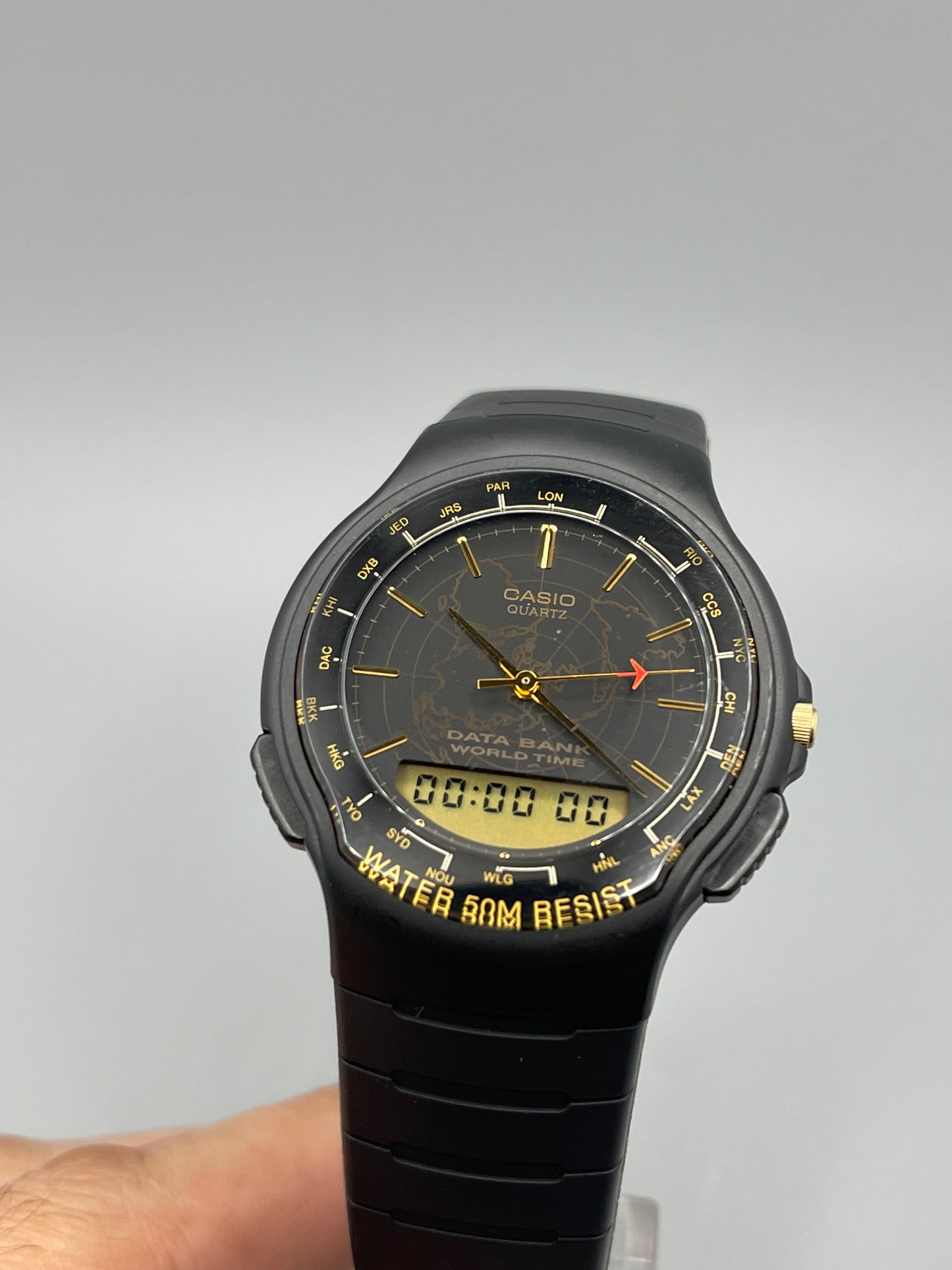 1990  Casio AB-40u world time data bank 50m water depth