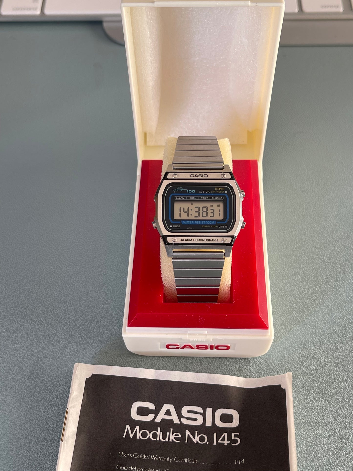 SUPER RARE 1981 Casio WS-710 with box and manual